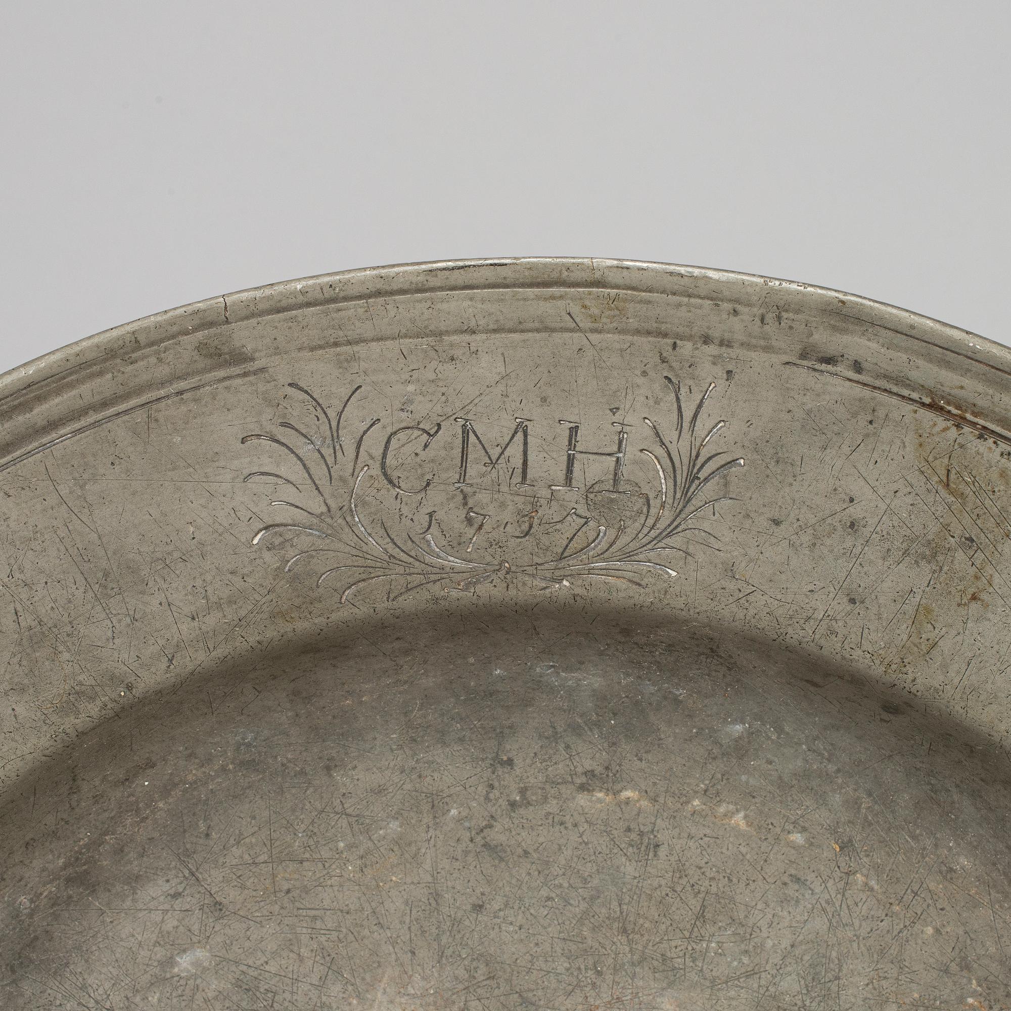 A German barque pewter dish, 18th century.