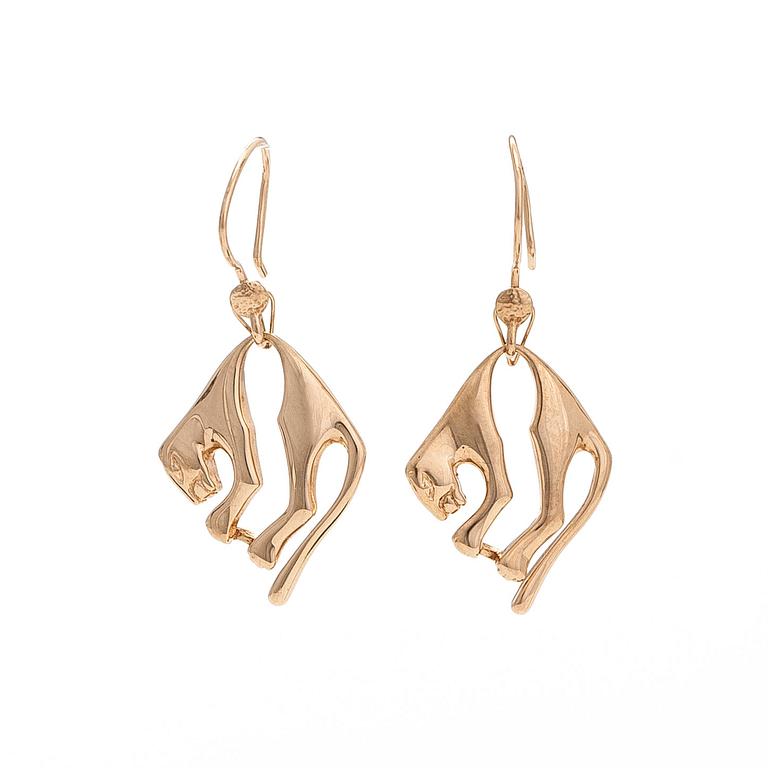 A pair of 14K gold panther earrings. Finnish hallmarks.