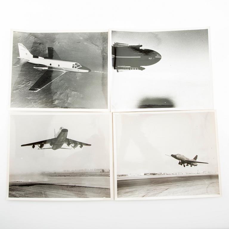 En samling flygplansrelaterade fotografier  15 st.