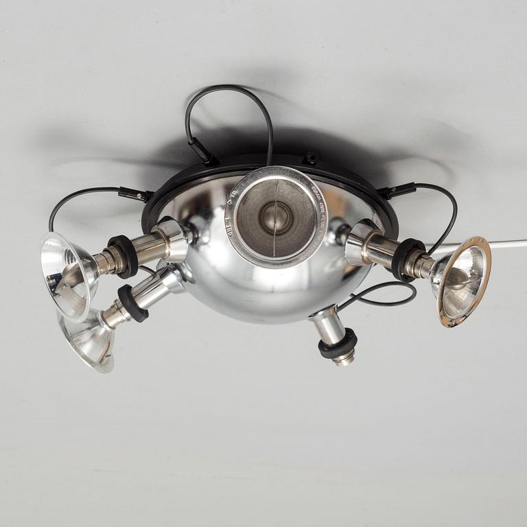 BENGT KÄLLGREN & PER SUNDSTEDT, a 'Trix Transformator ceiling light from Zero.