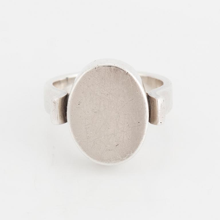 HANS HANSEN, a sterling silver ring, Denmark.