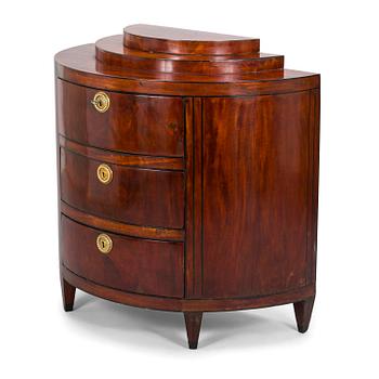 A Russian chest of drawers from around  year 1800.