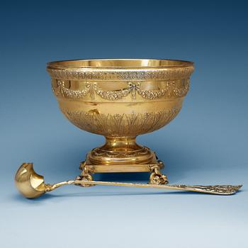 925. A Swedish 20th century silver-gilt bowl and ladle, makers mark of  C. G. Hallberg, Stockholm 1918.
