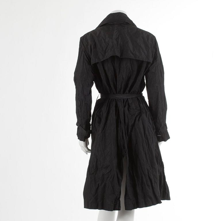 RALPH LAUREN, a black treanchcoat, US size 4.