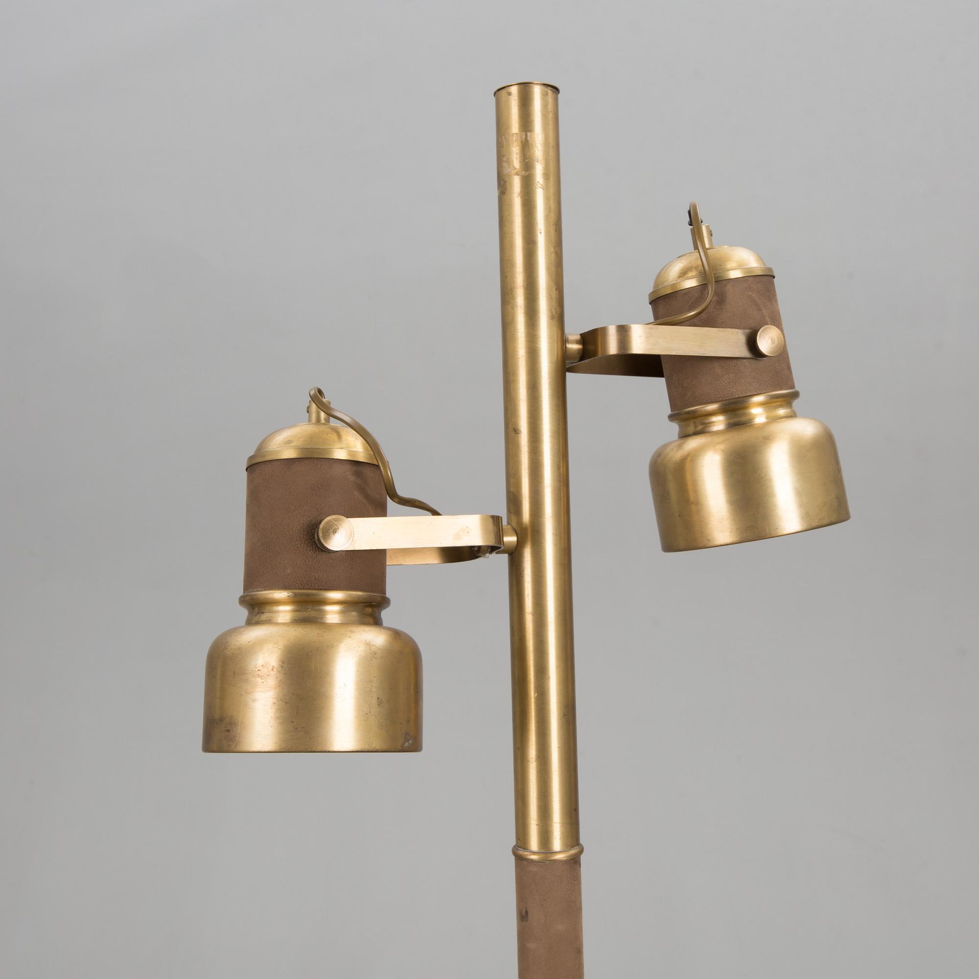 GOLVLAMPA, 1900-talets andra hälft.