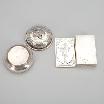 DOSOR, 2 st, silver, Ryssland, sekelskiftet den andra okänd 1900-tal. Vikt tot. 65 g.