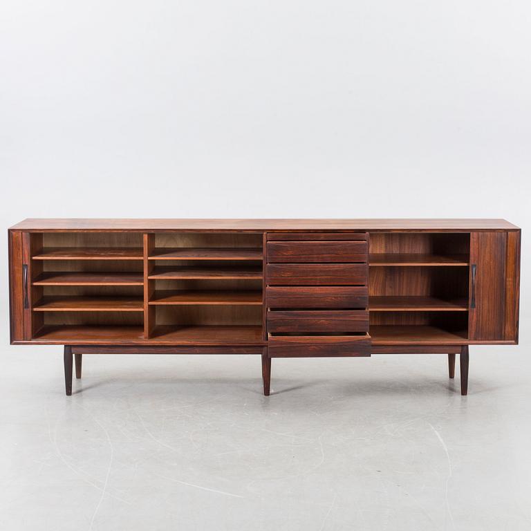 ARNE VODDER, sideboard, Sibast, Danmark. 1960-tal. CITES-intyg.