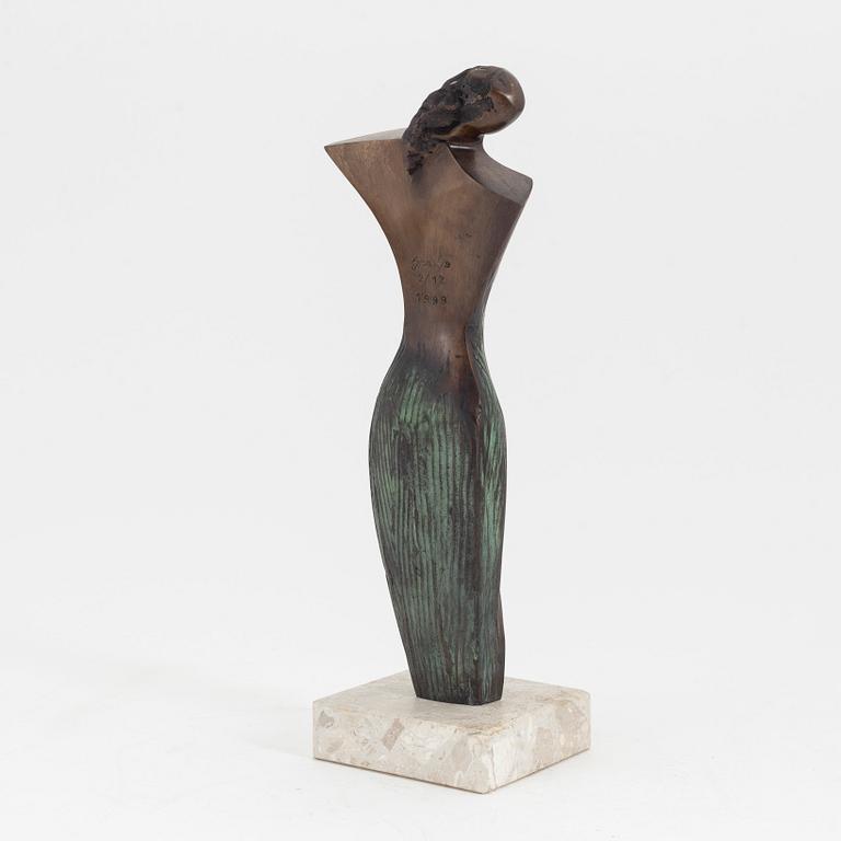 Stan Wys, sculpture. Signed. Numbered 2/12. dated 1999. Bronze. Total height 32,5 cm.