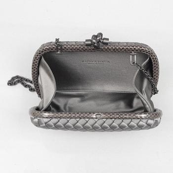 Bottega Veneta, clutch, "Knot Bag".