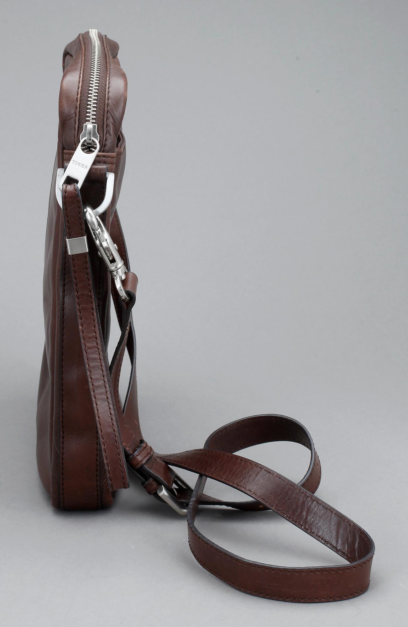 VÄSKA, Tiger of Sweden, 2000-tal.