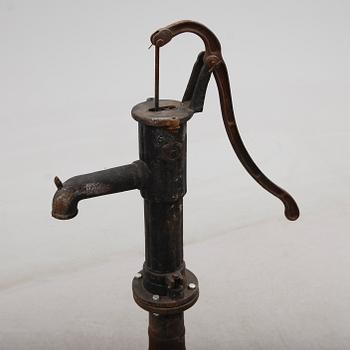 VATTENPUMP, gjutjärn, 1900-tal.