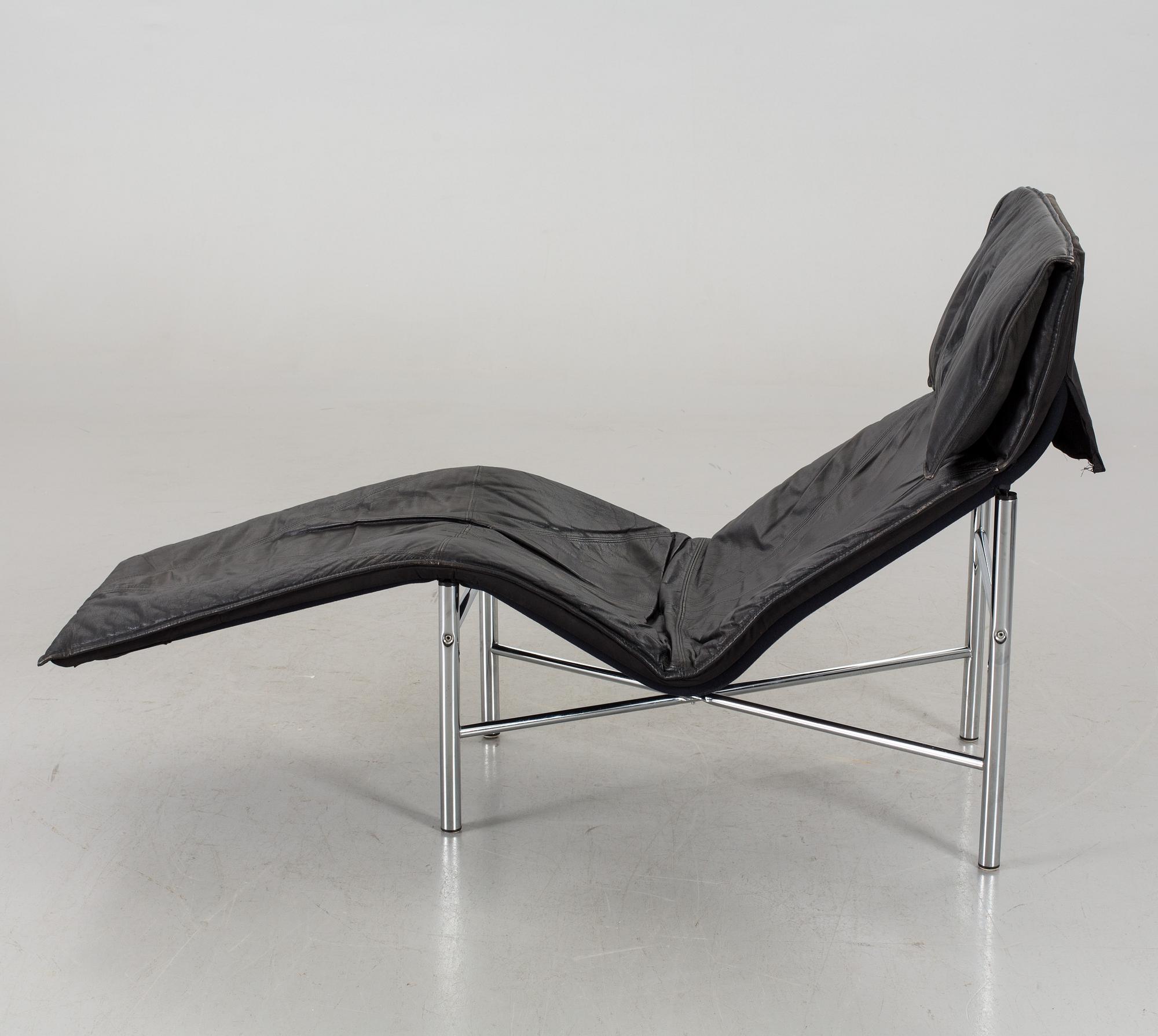 A lounge chair "Skye" by Tord Björklund, IKEA.