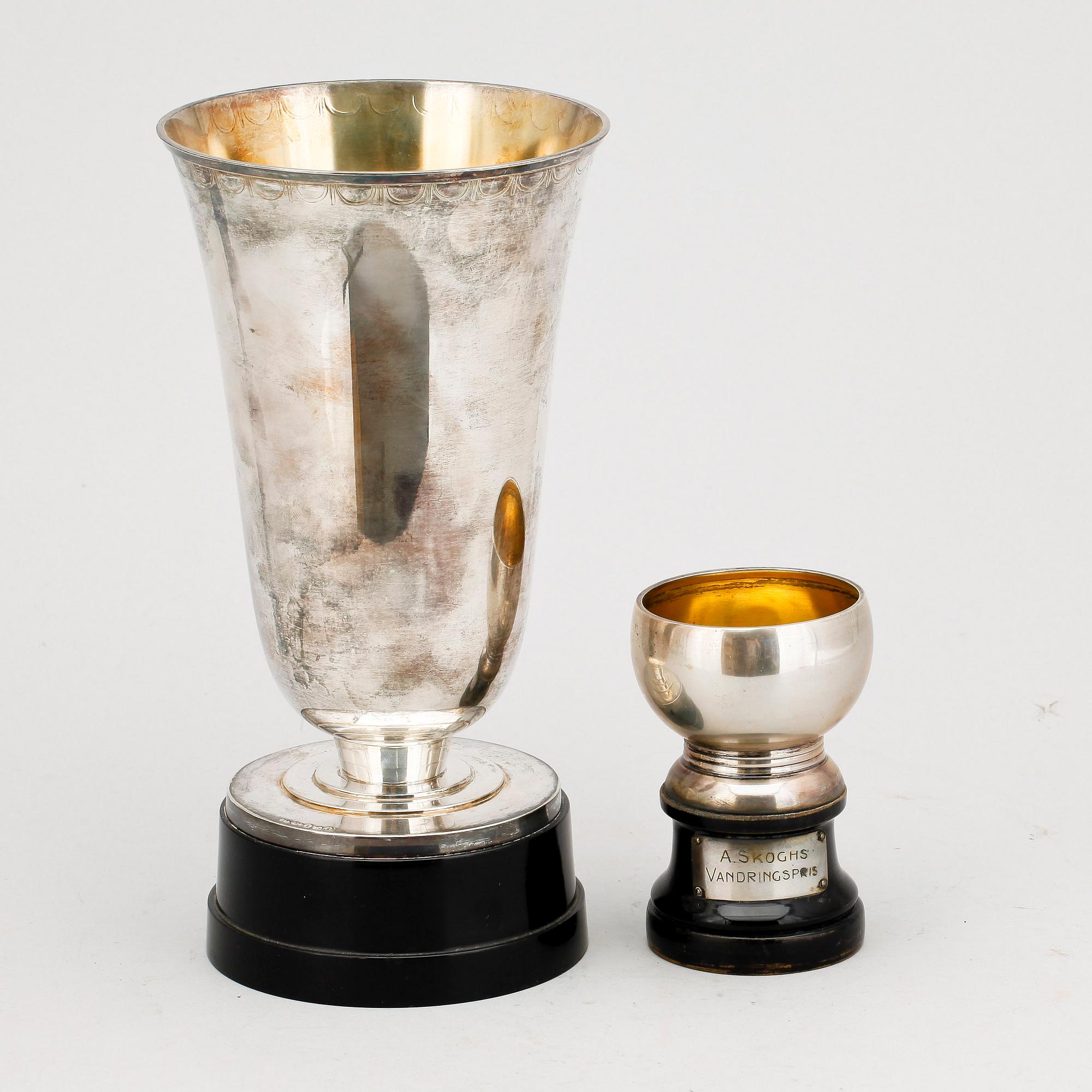 POKALER, 2 st, silver. Stockholm, 1900-tal.