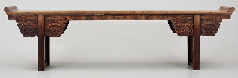ALTARBORD, hardwood. Möjligen Huanghuali.  1600/1700-tal.
