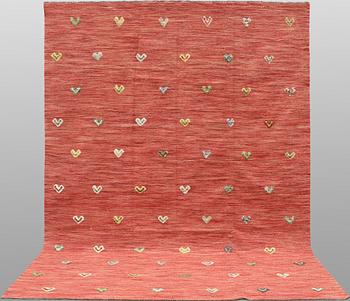 A Kelim carpet, 294 x 207 cm.