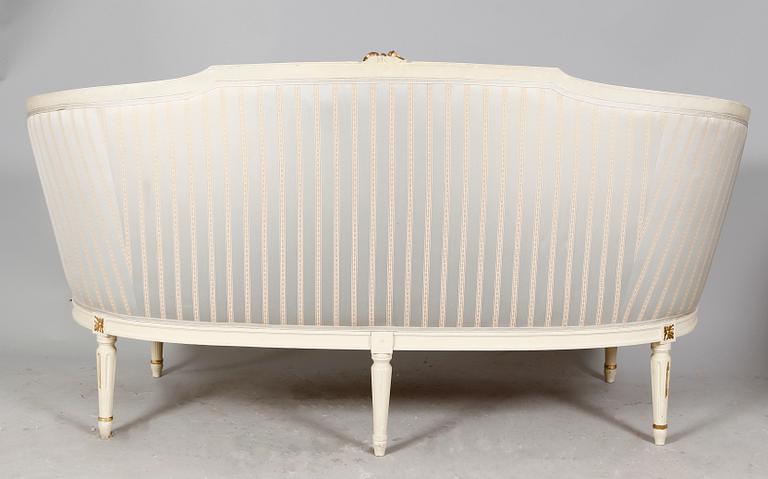 SALONGSGRUPP, 8 delar, gustaviansk stil, 1900-talets första hälft.