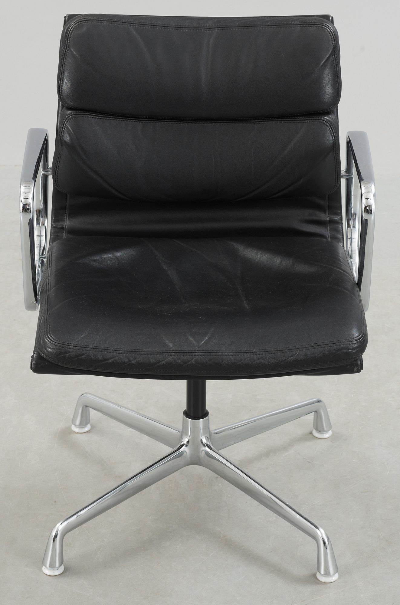 CHARLES & RAY EAMES, "Soft-Pad Chair", Herman Miller, USA.