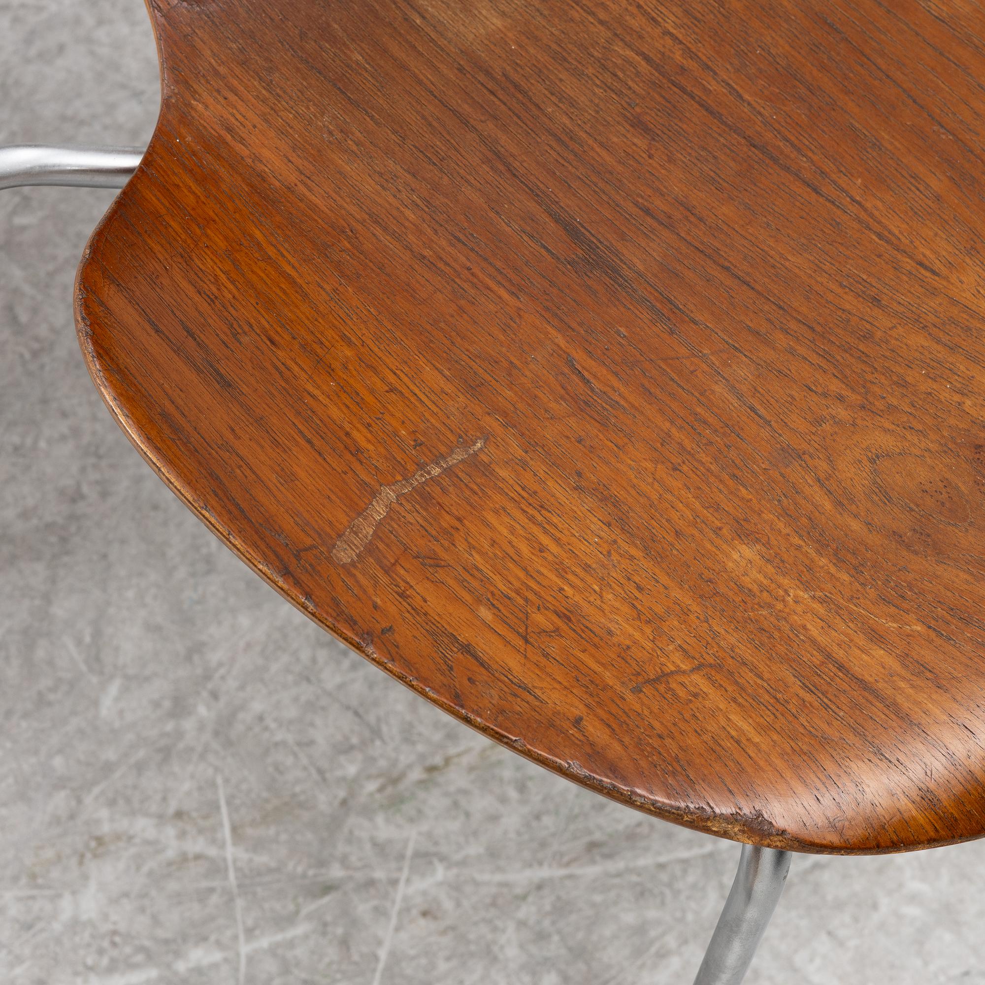 Arne Jacobsen, Chairs, 5, “Grand Prix”, Fritz Hansen,