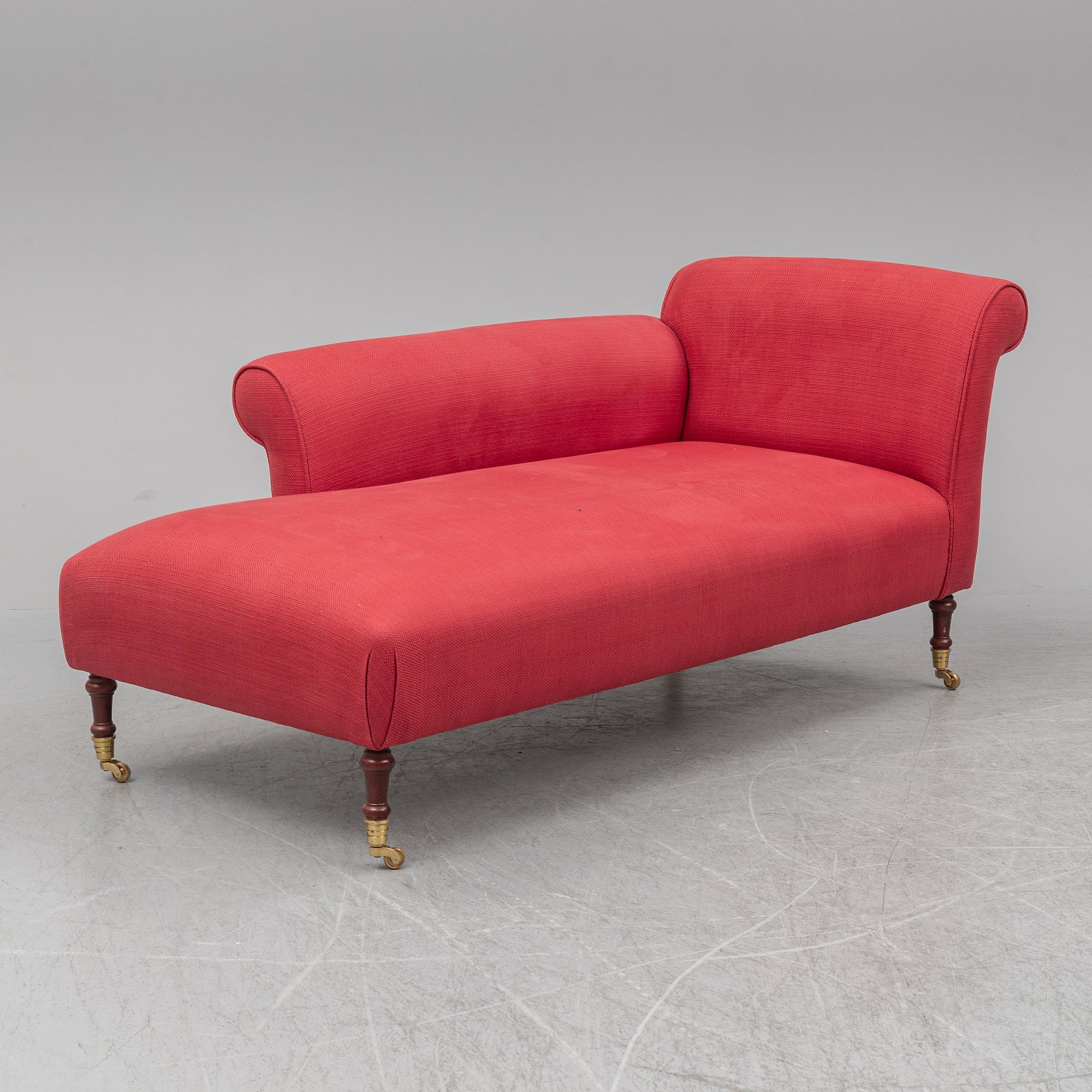A 'Casablanca' chaiselongue from KA International, Spain, 2012.