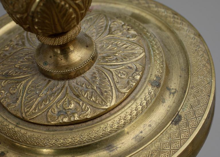 LJUSSTAKAR, ett par, brons. Empirestil 1800-tal.