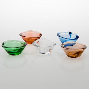 HELENA TYNELL, Five bowls/ash trays Riihimäen Lasi Oy. In production 1949-1958.