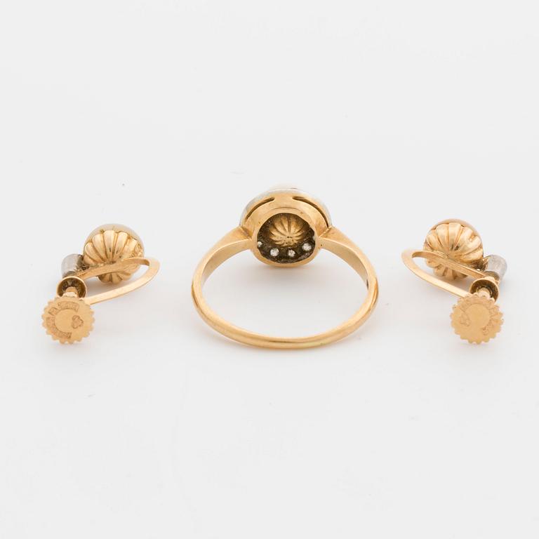 RING och ÖRHÄNGEN, 18K med odlade pärlor och rosenstenar. Skruvmekanism.
