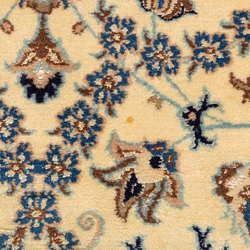 Rug, Nain, Approx. 268 x 170 cm.