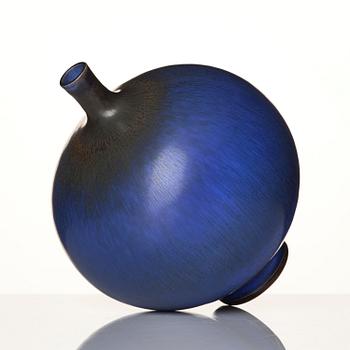 Berndt Friberg, a stoneware vase, Gustavsberg Studio 1975.