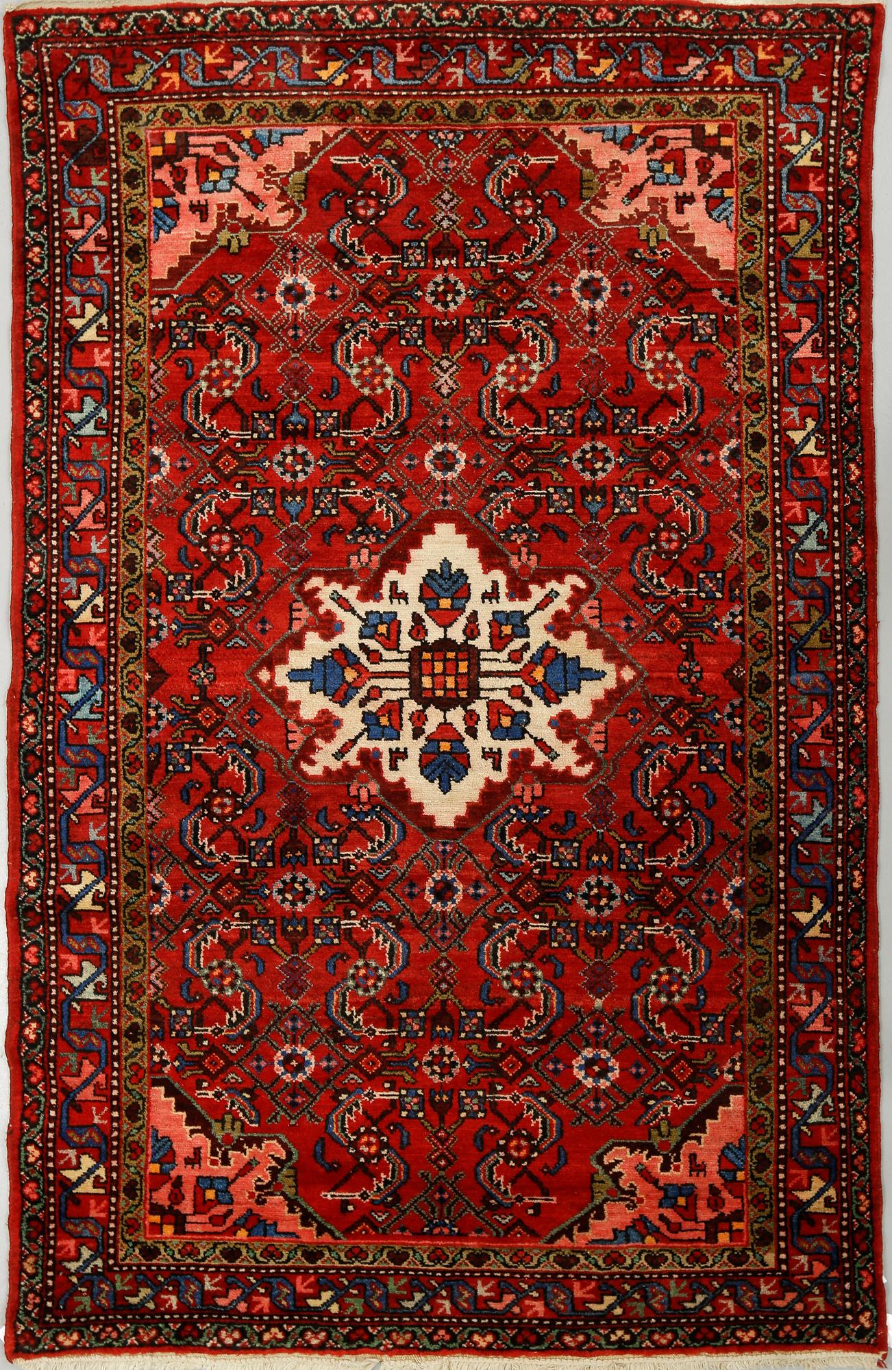 MATTA, Hamadan. Ca 206x131 cm.
