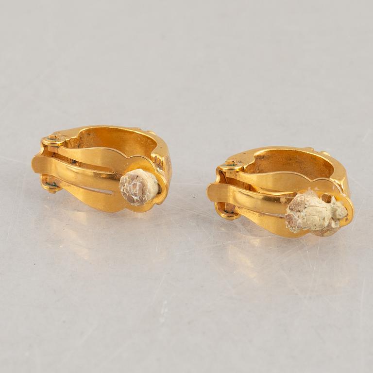 Chanel, earrings, 1996.
