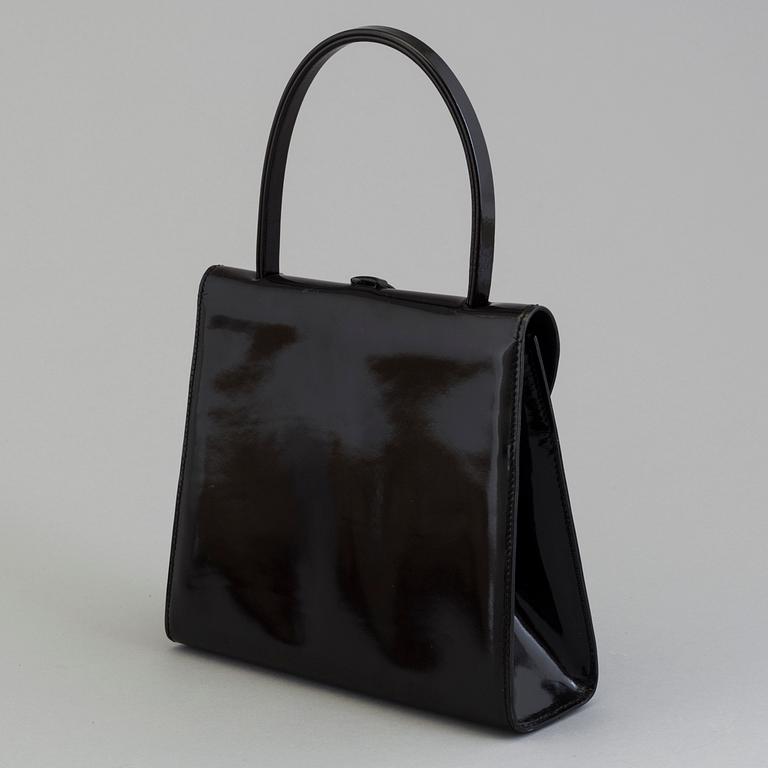 A Charles Jourdan patent leather handbag, 1960's.