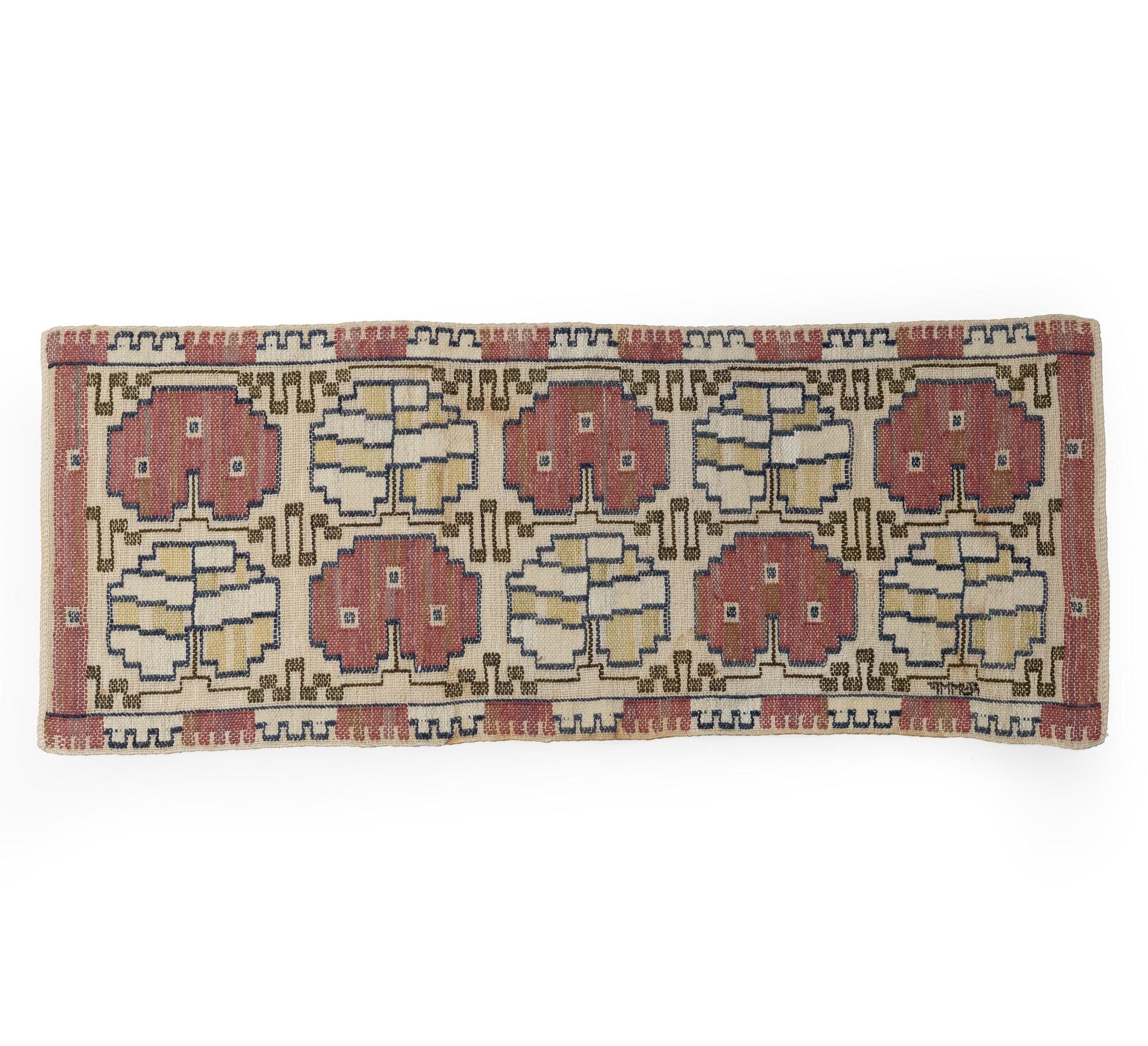 Märta Måås-Fjetterström, a flat weave, 'Grodblad', signed ABMMf, ca, 41 x 100 cm.