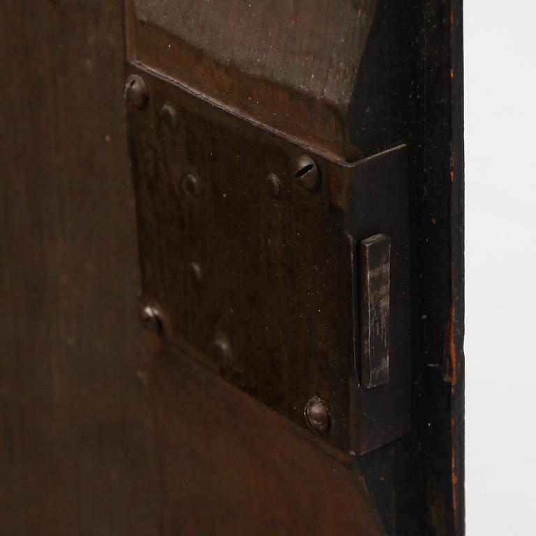 HÄNGHÖRNSKÅP, allmoge, 1800-talets första hälft.