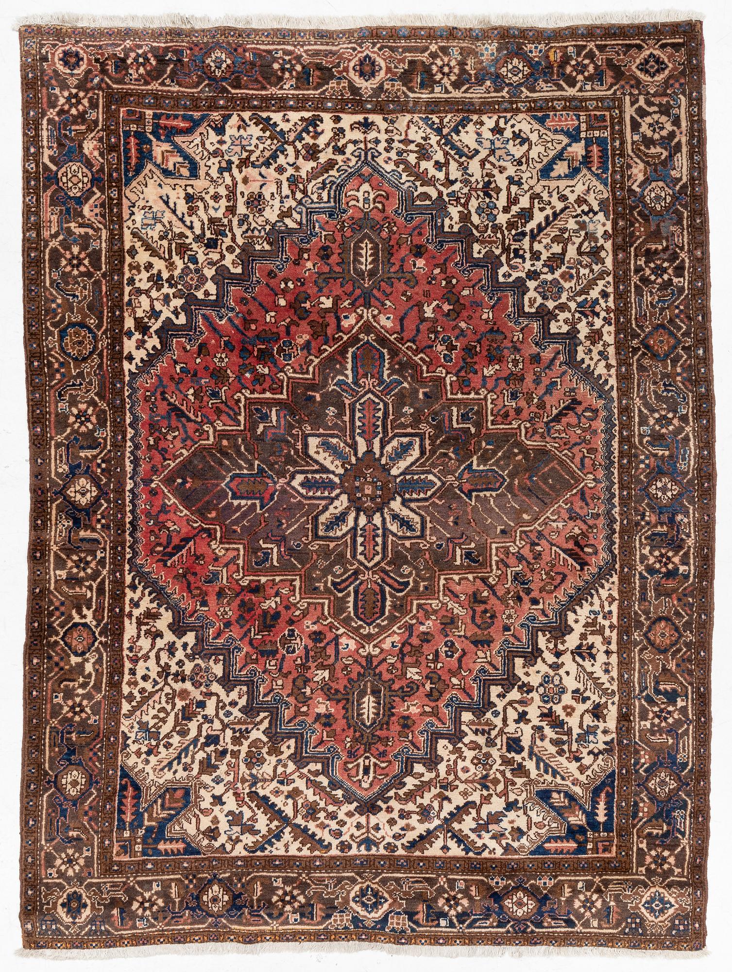 Rug, Tabriz/ Azerbaijan ca 285 x 215 cm.