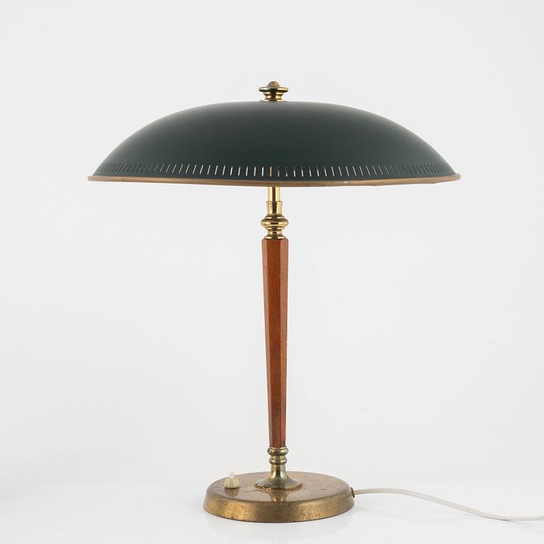 A model '2795' Swedish Modern table light, Bröderna Malmströms Metallvarufabrik, mid 20th Century.