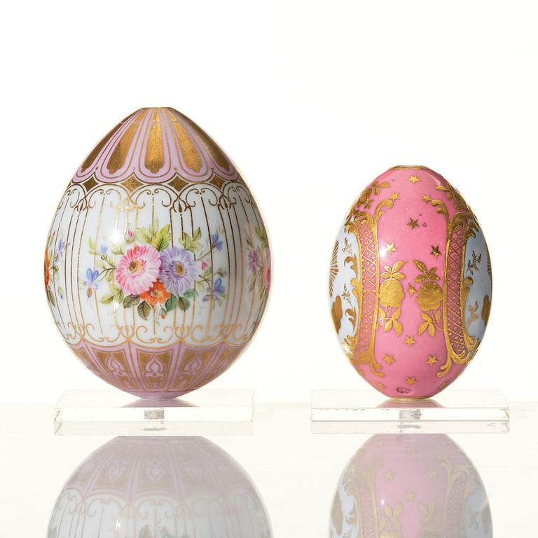 A set of two Russian porcelain Easter Eggs, 19th Century.