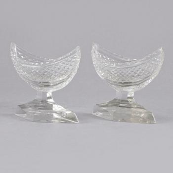 SALTKAR, ett par, glas, empir, 1800-talets första hälft.