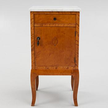 Sängbord, tidigt 1900-tal.