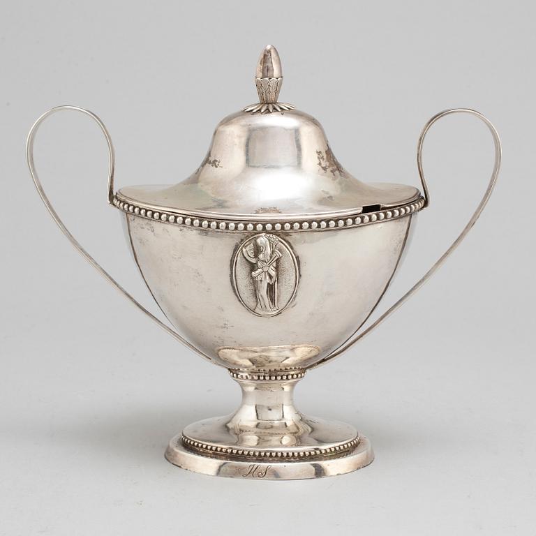 A late Gustavian silver sugar-bowl and cover, mark of PETTER JOHAN ZETTERLING, Linköping 1797.