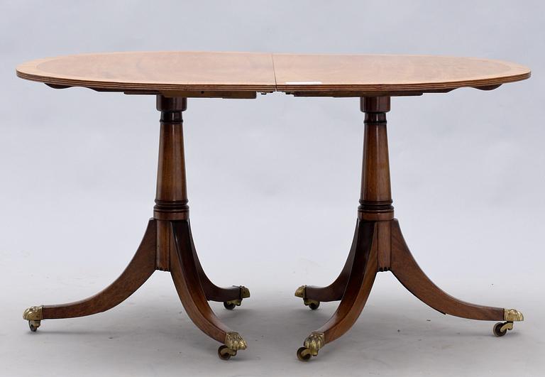 MATBORD. Engelsk stil, 1900-tal.