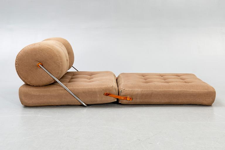 Gillis Lundgren, fåtölj/dagbädd, tyg, "Tajt", IKEA, 1970-tal.