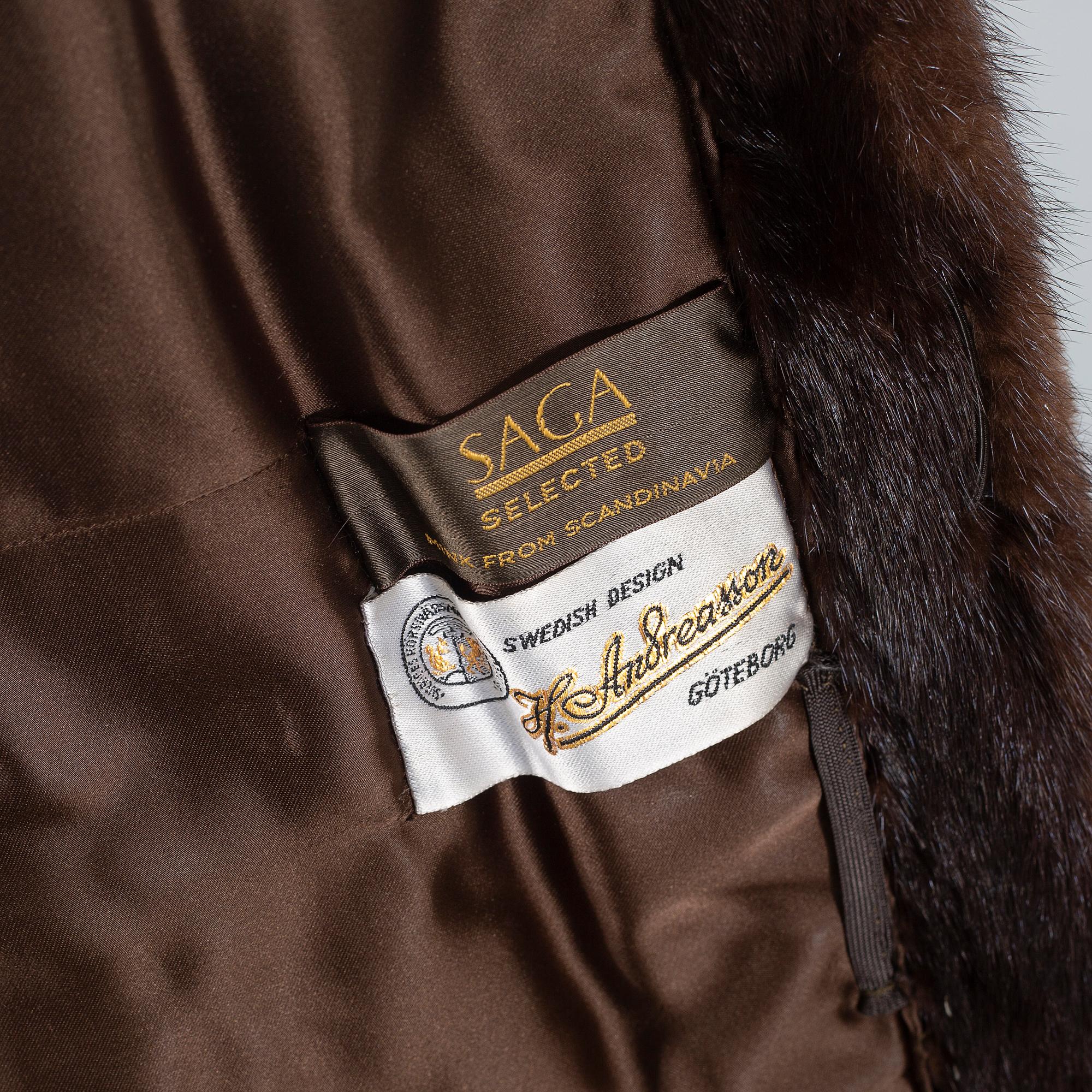 MINKPÄLS, Saga mink.
