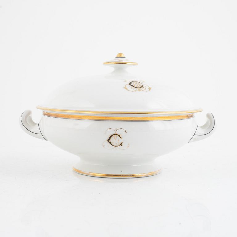 An 55.piece porcelain dinner service, WG&C Limoges, late 19th century.