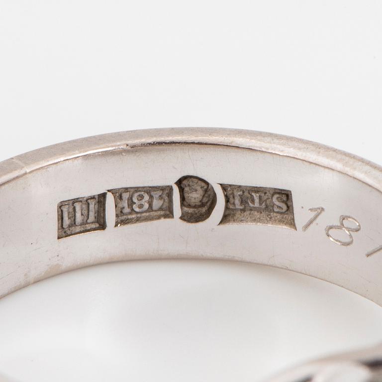 Princess-cut diamond ring, ca 2 ct.
