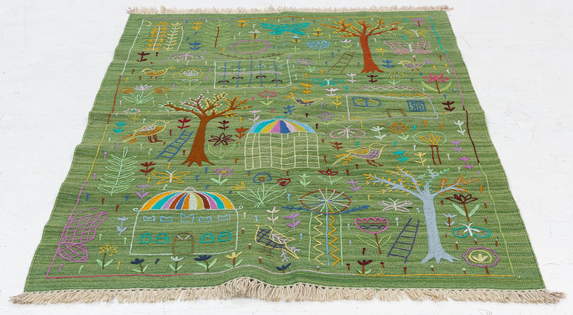Matta, handbroderad Kelim, ca 180 x 123 cm.