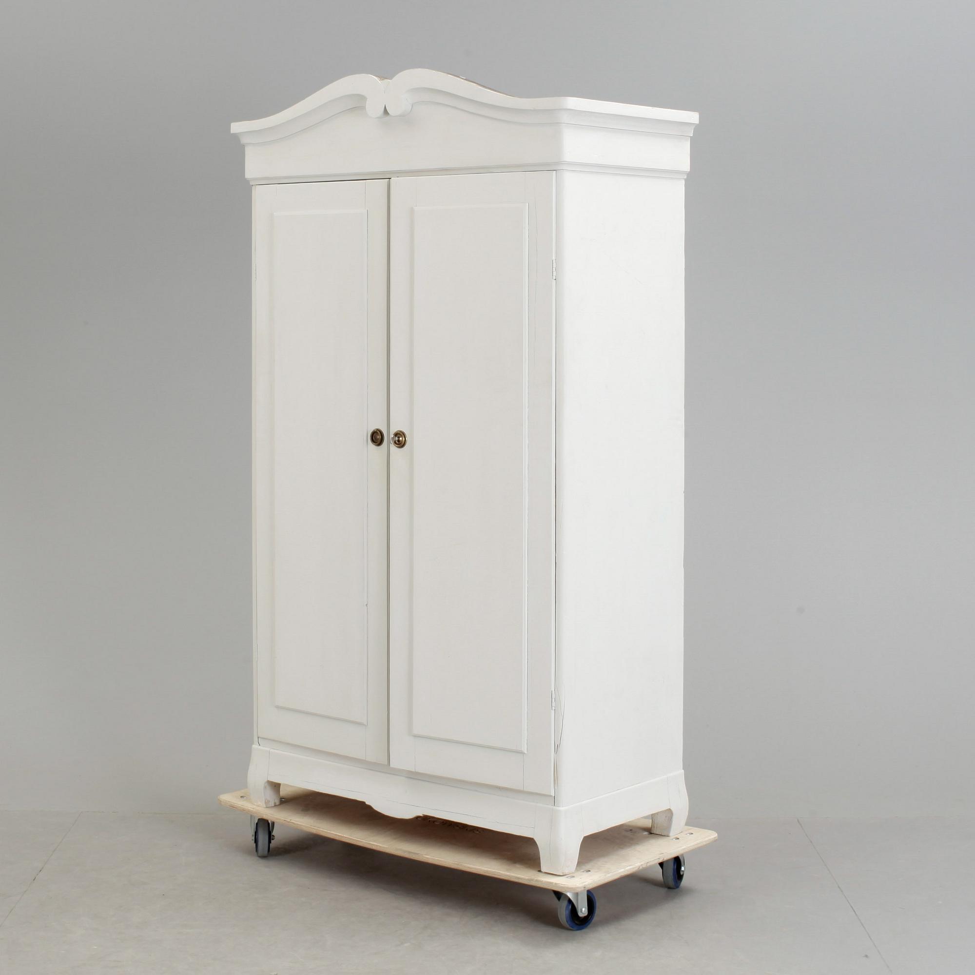 KLÄDSKÅP, 1910/20-tal.