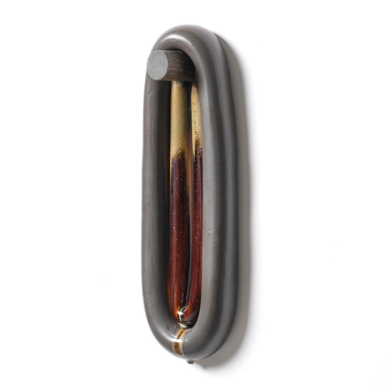 Mårten Medbo, väggskulptur, "Morfologi", stengods, egen ateljé, 2019.
