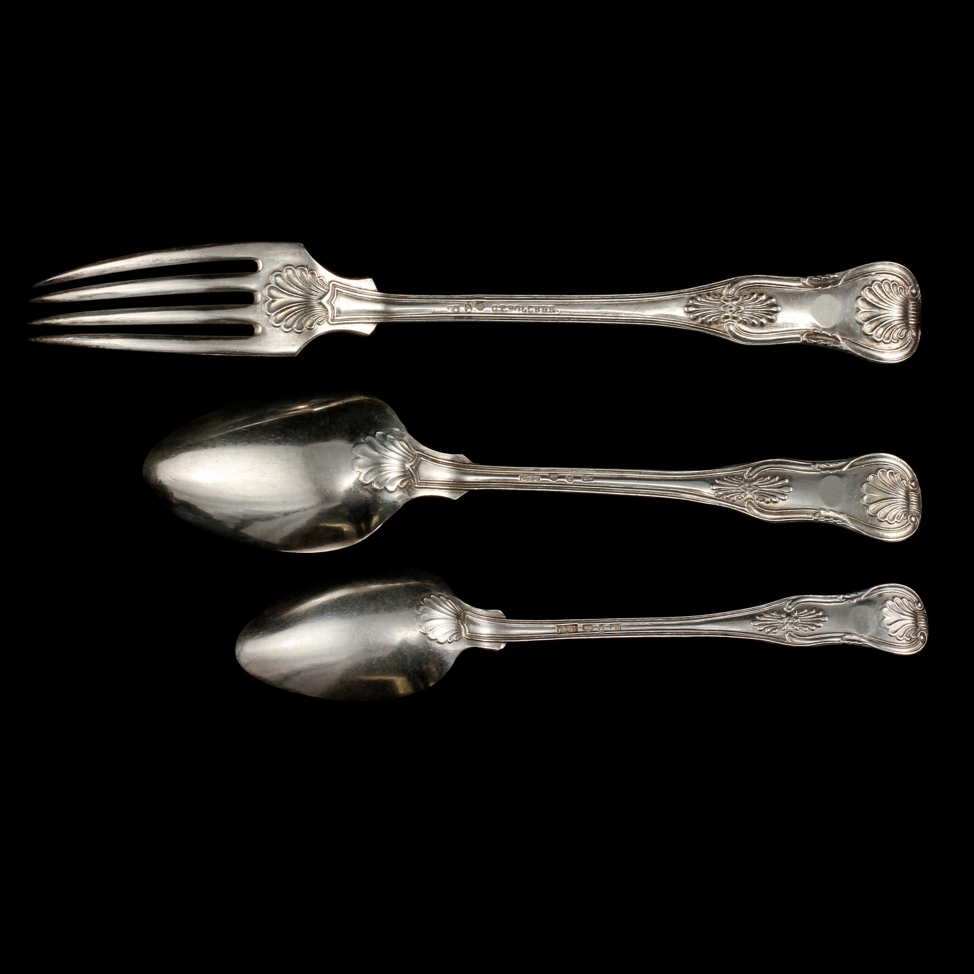 PARTI BESTICK, 31 delar, silver, mestadels Gustaf Theodor Folcker, Stockholm, 1800-tal. Vikt 1455 g.