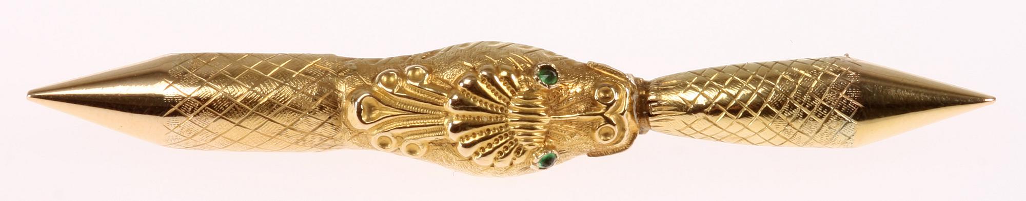 BROSCH, 18 K guld, 1840? Vikt 5 gram.