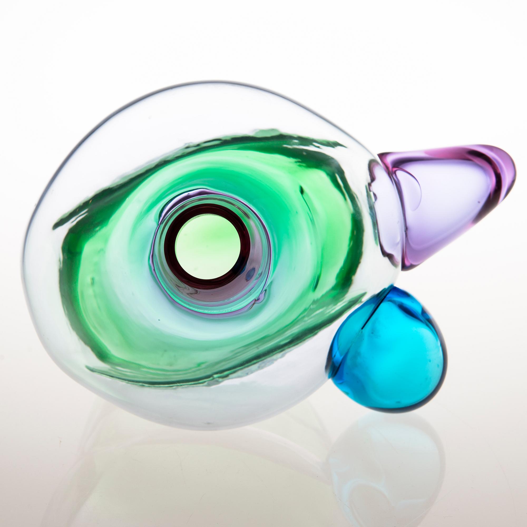 Marvin Lipofsky, A signed glass sculpture made in Nuutajärvi Glasworks, Finland 1970. With dedication.